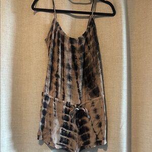 Veronica M. Earthy Tone Top